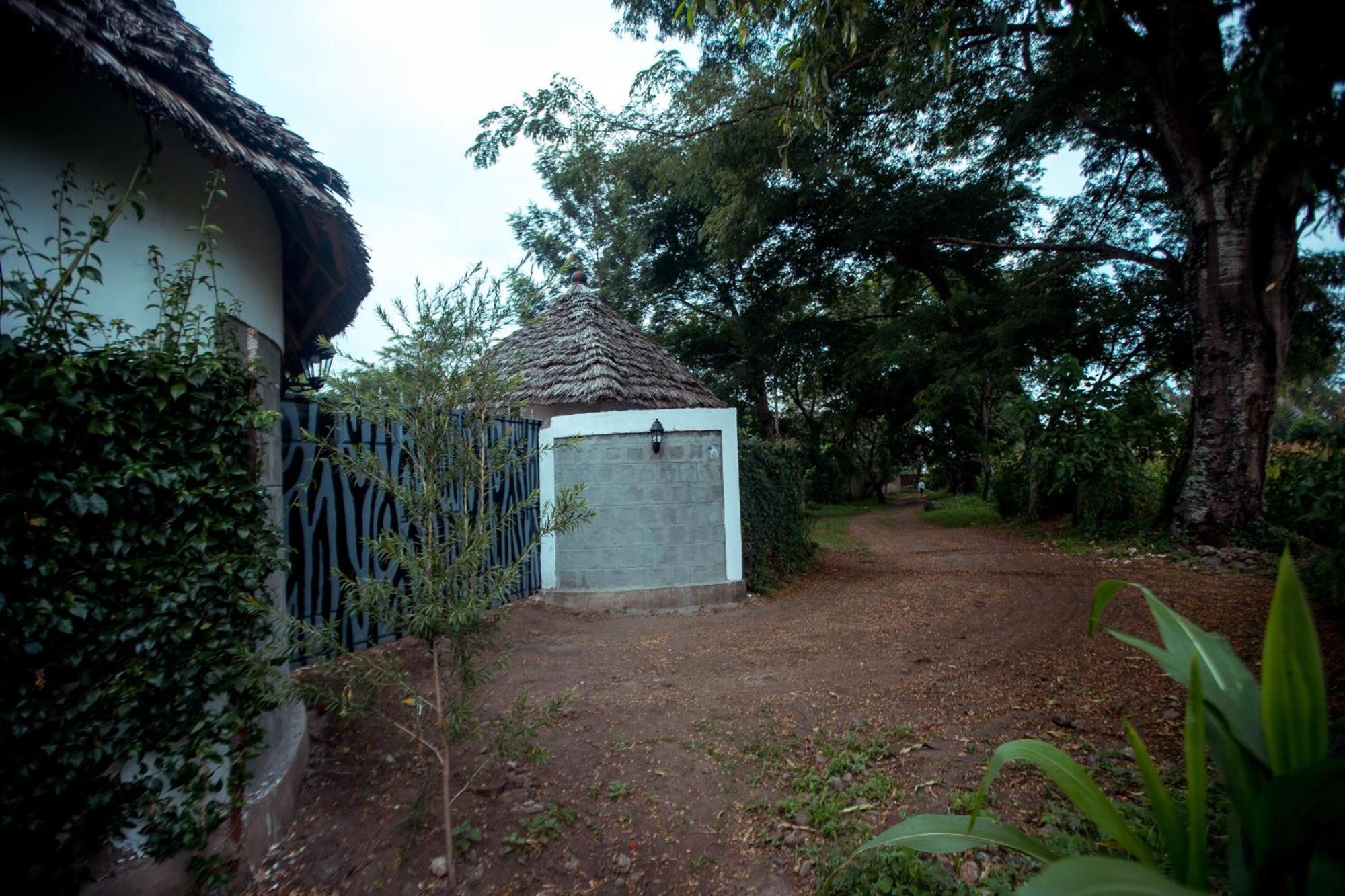 Charming Eco-Homestay Near Kilimanjaro International Airport Arusha Ngoại thất bức ảnh